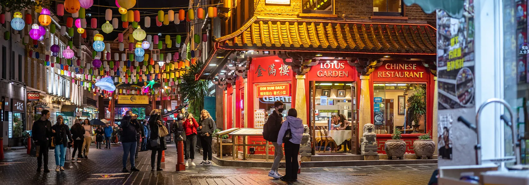 banner-london-nightlife-for-the-curious-traveler-1